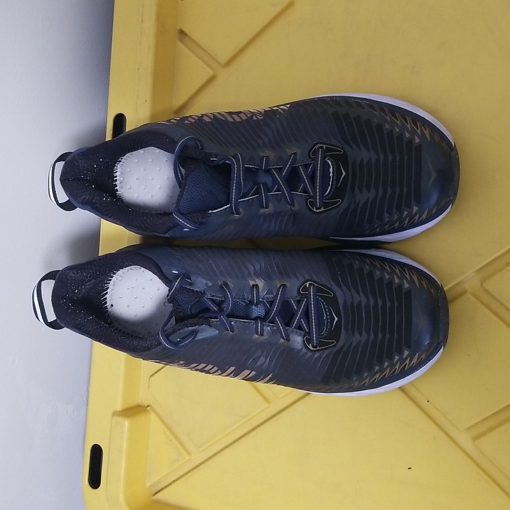 Hoka one one men's Arahi size 10 Midnight navy metallic gold